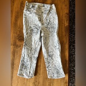 Cropped Lululemon leggings